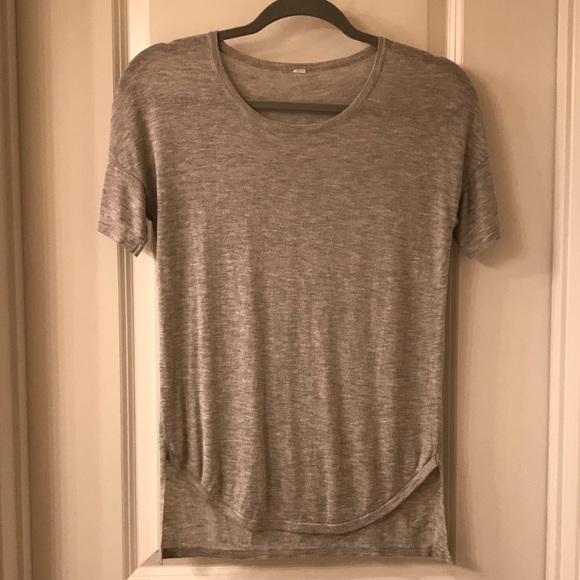 lululemon athletica Tops - Lululemon gray sweater tee-shirt size 4/6